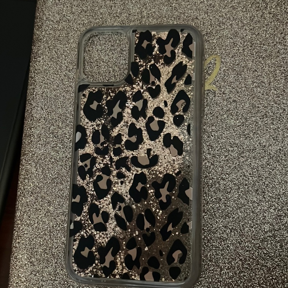 Leopard print glitter phone case
